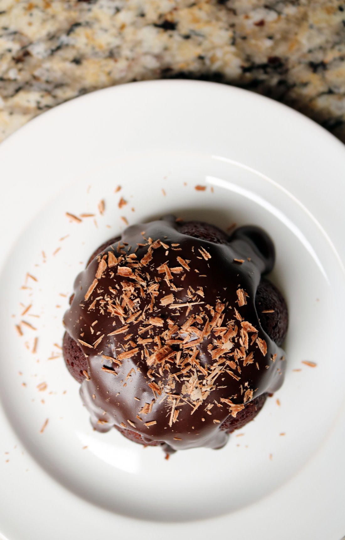 min_chocolate_bundt_cake_above__1548075338_42069